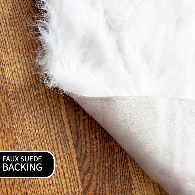 Super Area Rugs White Faux Sheepskin Rug, Large 6 x 9 Feet Living Room Rug, Soft Carpet for Bedroom, Machine Washable Floor Covering