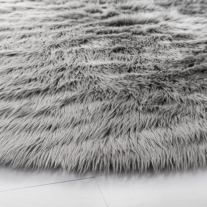 SAFAVIEH Faux Sheep Skin Collection 5' Round Grey FSS235D Silken Glam 2.35-inch Thick Area Rug