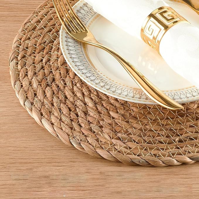 Woven Placemats Set of 4, 10 Inch Medium Rattan Placemats Wicker Place Mats,Natural Farmhouse Jute Braided Table Runner for Kitchen Countertops, Housewarming Gift,Table, Home Decor(10 Inch)
