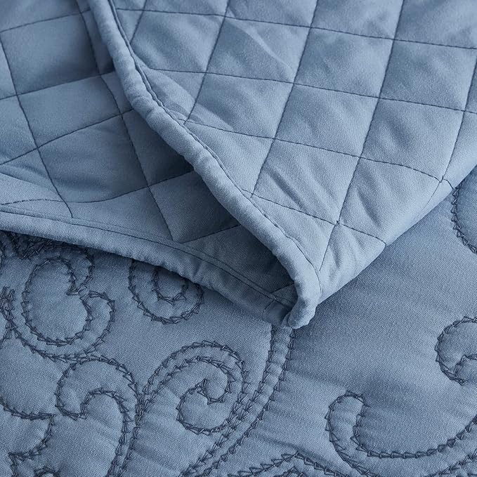 CHIXIN Oversized King Bedspread 128x120 Extra Wide - Lightweight Bedding Cover - Beautiful Stitching - 5 Piece Reversible Bedspread - Luxury Damask Paisley Pattern (King/Cal King, Ashley Blue)