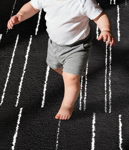 YIHOUSE 5x7 Abstract Line Area Rug, Modern Washable Stain Resistant Rugs Non Slip, Soft Indoor Floor Carpet for Living Room, Bedroom,Dining Room, Black and White