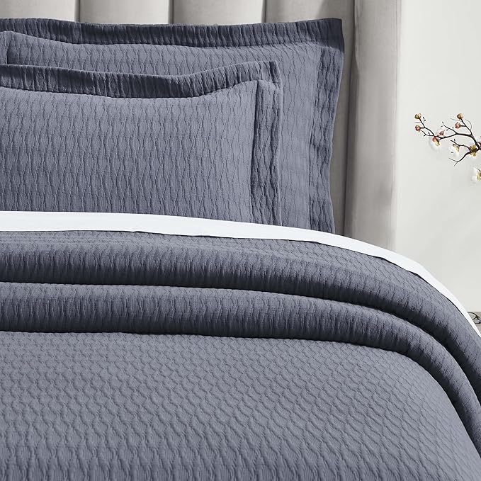 Superior 3 Piece Cotton Bedspread Set, Home Bed Decor, Decorative Bed Spread, 2 Pillow Shams, Medium Weight Blanket, Matelasse Coverlet, Bedding Essentials, Calvert Collection, Full, Denim Blue