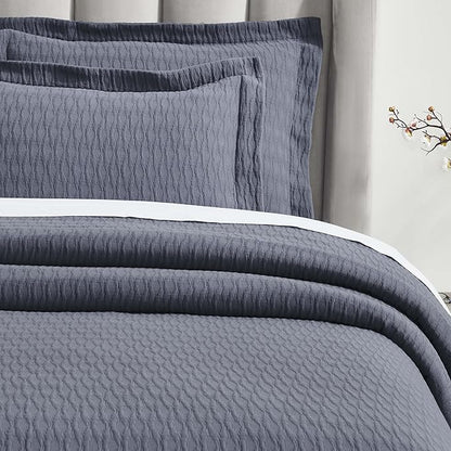 Superior 3 Piece Cotton Bedspread Set, Home Bed Decor, Decorative Bed Spread, 2 Pillow Shams, Medium Weight Blanket, Matelasse Coverlet, Bedding Essentials, Calvert Collection, Full, Denim Blue