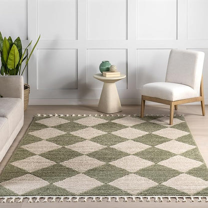 Nuloom Marissa Green/Ivory, 3' x 5', Diamond, Tassel, Soft and Cozy, High Traffic, Stain Resistant, Easy Clean, Durable Area Rug for Bedroom, Living Room, Dining Space, Den, Foyer, Entryway