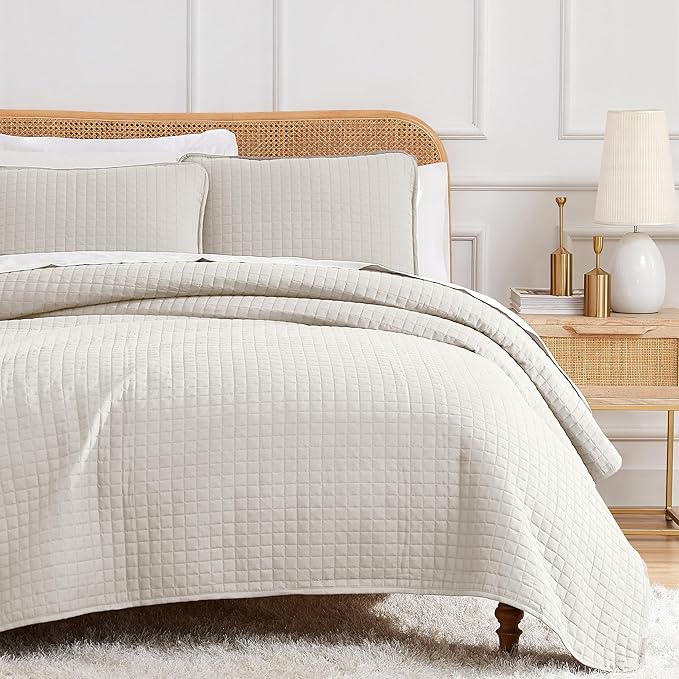 Southshore Fine Living, Inc. Twin Quilt Bedding Set, Soft Brushed Microfiber XL Twin Bedspread Coverlet, Stain & Pet Hair Resistant Bedding, XL Bedspread with Matching Pillow Sham, Bone