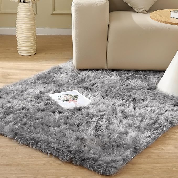Silver Grey Washable Furry Area Rugs for Living Room Fluffy Faux Fur Rug for Bedroom Rugs 3x5 Nursery Rug