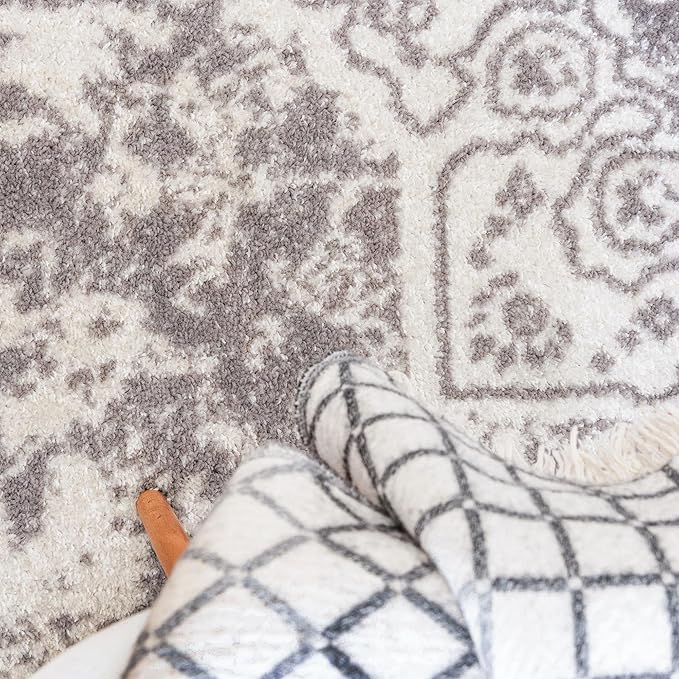 Rugs.com Arlington Collection Rug – 8 Ft Round White Medium-Pile Rug Perfect for Kitchens, Dining Rooms