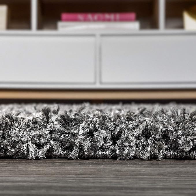 JONATHAN Y Mercer Shag Plush Tassel Charcoal Indoor Area Rug, 4x6, Contemporary, Modern, Easy-Cleaning for Living Room, Bedroom, Kitchen, Pet Friendly, Non-Shedding (MCR100B-4)