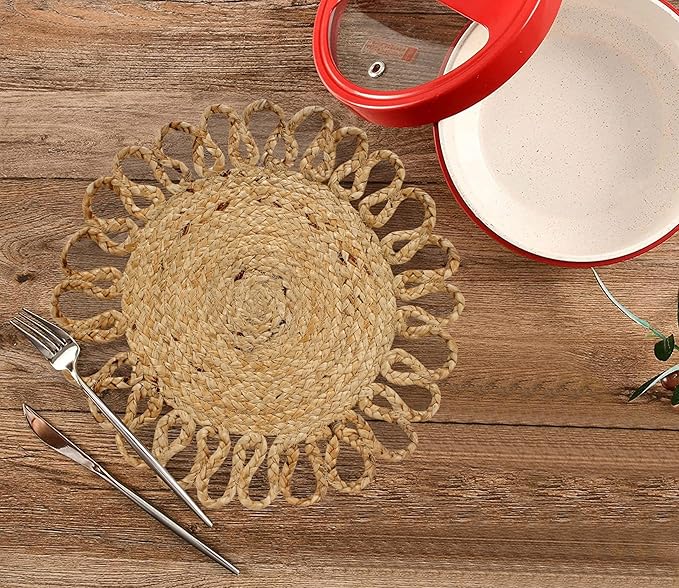MORE Jute Hand Braided Placemats Set of 6 | 15 Inches Round Tablemats for Kitchen, Dining Table Top Rug Mats & Dinner Table Placemat Pads Mates | Rustic Natural Fiber Vintage Rugs Mat, Natural Beige