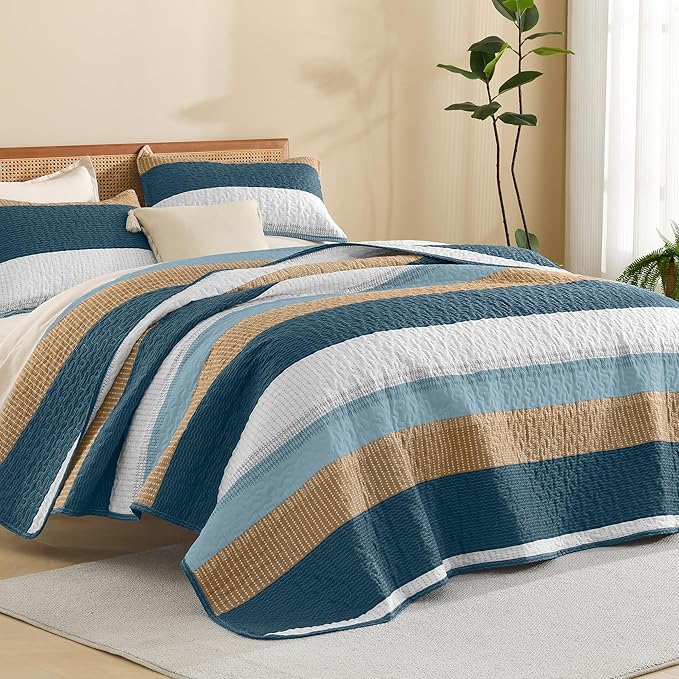 Litanika California King Quilt Set FBird,Stripe Patchwork Summer Bedspread Coverlet, Soft Lightweight Microfiber Quilt Bedding Set for All Season(1 Quilt, 2 Pillowcases)