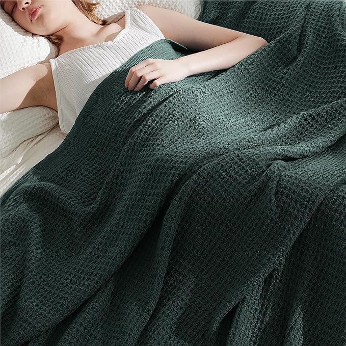 Bedsure Gentlesoft 100% Cotton Large Throw Blanket for Couch 50x70 inches - Breathable and Soft, Waffle Weave Throw Blanket for Office, Dark Green