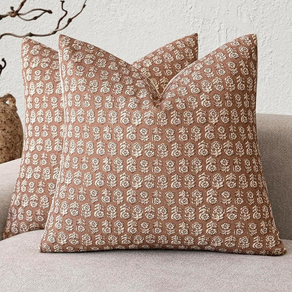 Foindtower Set of 2 Decorative Neutral Floral Print Throw Pillow Covers Vintage Farmhouse Cushion Covers Boho Home Decor for Sofa Chair Couch Bedroom Living Room,18×18 Inch,Light Orange Brown
