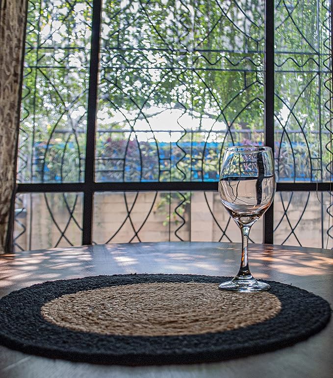Chardin home Round Verona Woven Jute & Cotton Braided PLACEMAT (Set of 4), Size -15” Round, Color - Natural Jute with Black Border.