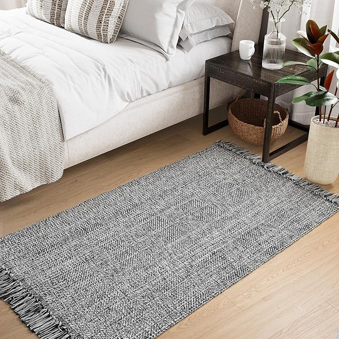 Collive Washable Area Rug 3' x 5', Modern Woven Kitchen Rugs, Grey/Cream Braided Cotton Rug Indoor Door Mat Throw Carpet for Entryway Living Room Nursery Mudroom Laundry Room