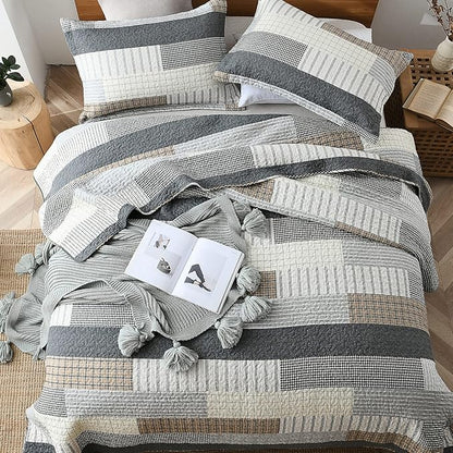 Quilts Queen Size, Queen Quilt Bedding Set Bedspread, 100% Cotton Patchwork Quilt for Queen Bed, 3 Pieces Plaid Farmhouse Reversible Lightweight Comforter Bed Spread, Grey/Tan/Black