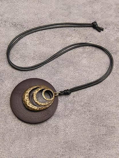 Leather Necklace for Women Boho Choker Necklace Long Cord Leather Pendant Bohemian Neckalce Vintage Alloy Pendant Leather Rope Necklace Wooden Necklaces for Women