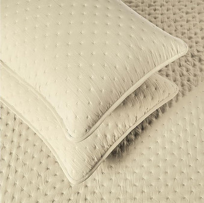 Amazon Basics Brushed Microfiber Quilt Set, Extra Soft with Natural Texture, 3-Piece,Queen/Full, Beige