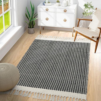 Lahome Boho Entryway Rug, 3x5 Rugs for Bedroom Lightweight Washable Throw Rug Woven Cotton Bathroom Carpet with Tassels, Farmhouse Black and White Rugs for Living Room Kitchen Office Dorm