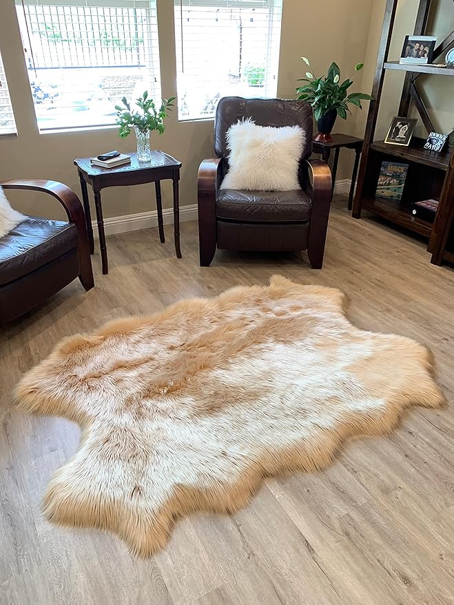 LAMBZY Faux Sheepskin Super Soft Hypoallergenic Silky Shag Rug for Living Room, Kids Room, Sofa (Quarto 4 Pelts 4'x6', Beige)