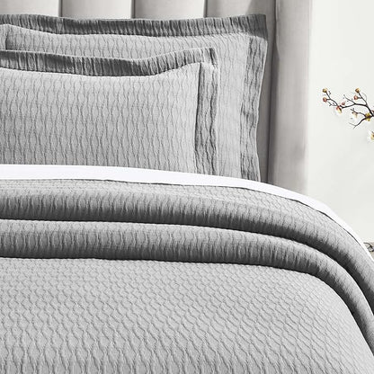 Superior 3 Piece Cotton Bedspread Set, Home Bed Decor, Decorative Bed Spread, 2 Pillow Shams, Medium Weight Blanket, Matelasse Coverlet, Bedding Essentials, Calvert Collection, Queen, Grey