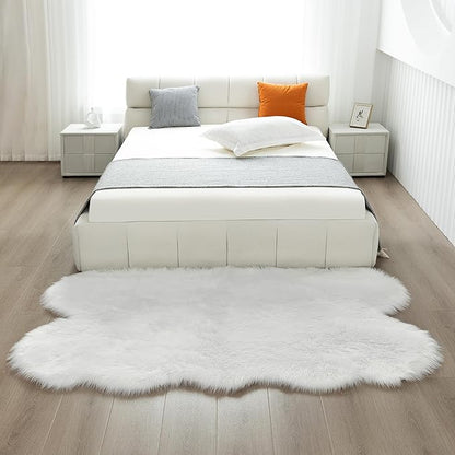 Fluffy Faux Fur Rug White Sheepskin Area Rug,4x6 Ft Ultra Soft Shaggy Plush Rug for Bedroom Bedside Living Room Nursery Kids Room