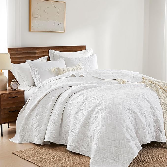 WDCOZY 100% Cotton King Size Quilt Set - White Pre-Washed Soft Lightweight Modern Bedspread, Farmhouse Country Rustic Coverlet, Textured Like Linen, Shabby Chic Gauze Bedding, 3 Pieces