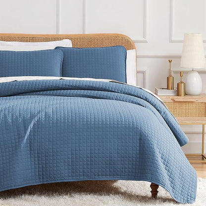 Southshore Fine Living, Inc. Queen Quilt Bedding Set, Summer Comforter Quilts Queen Size, Pet Hair Resistant Bedding, Lightweight Bedspread, Full Size Coverlet with 2 Pillow Shams, Coronet Blue