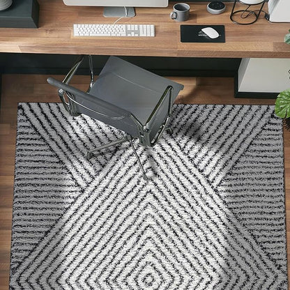 Rugshop Geometric Diamond Stripe Shag Area Rug White 4' x 6' Ideal for Small Living Rooms, Offices, or Beside The Bed