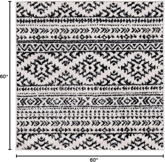 SAFAVIEH Tulum Collection Area Rug - 5' Square, Ivory & Black, Moroccan Boho Tribal Design, Non-Shedding & Easy to Clean, Ideal for Living Room, Bedroom, Dining Space (TUL272B)