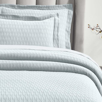 Superior 3 Piece Cotton Bedspread Set, Home Bed Decor, Decorative Bed Spread, 2 Pillow Shams, Medium Weight Blanket, Matelasse Coverlet, Bedding Essentials, Calvert Collection, Full, Sky Blue