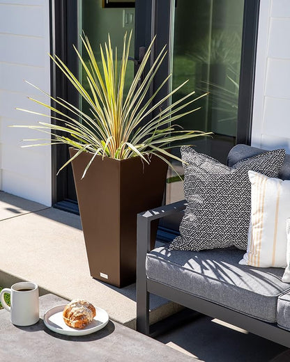 Veradek V-Resin Indoor/Outdoor Taper Planter (30 inch, Espresso)