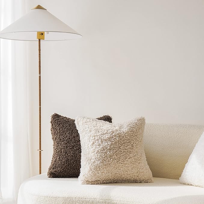 Foindtower 2 Pieces 20x20 Inch Neutral Cream, Faux Fur Throw Pillow Cover Accent Sherpa Pillow Fuzzy Soft Pillowcases Sheepskin Decorative Fleece Cushion Case for Bed Couch Living Room