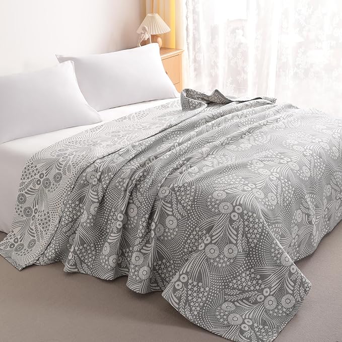 NTBAY 3 Layers Cotton Muslin 106x92 King Bed Blanket, Super Soft Breathable Thermal Yarn Dyed Quilt for Adults, Perfect Lightweight Blanket for Couch Sofa Bed All Seasons, Grey Star and Wheat