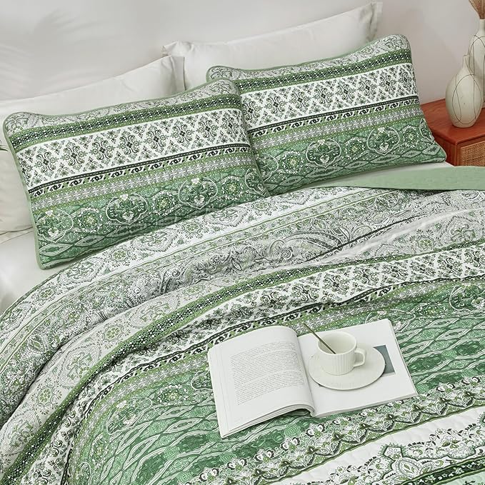 WONGS BEDDING Boho King Quilt Set, Light Green Bohemian Quilt Bedding Set, Lightweight Bed Decor Bedspread for All Season Reversible Microfiber Coverlet Bedding Set 103"x90"(3 Pieces)