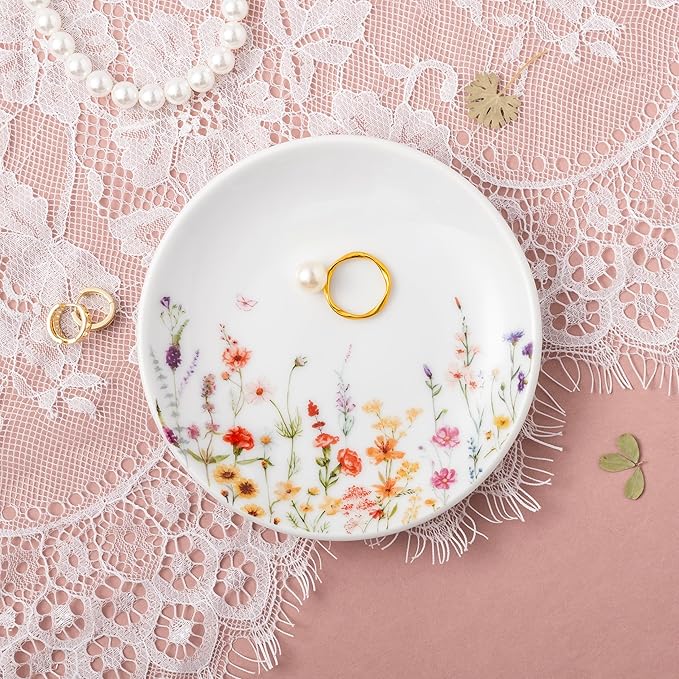 Crisky Flower Trinket Dish Jewelry Tray & Gift Box, Ceramic Ring Dish for Rings Earrings Necklaces Keys, Bridal Shower Engagement Birthday Gift for Women, Friends 4.57"