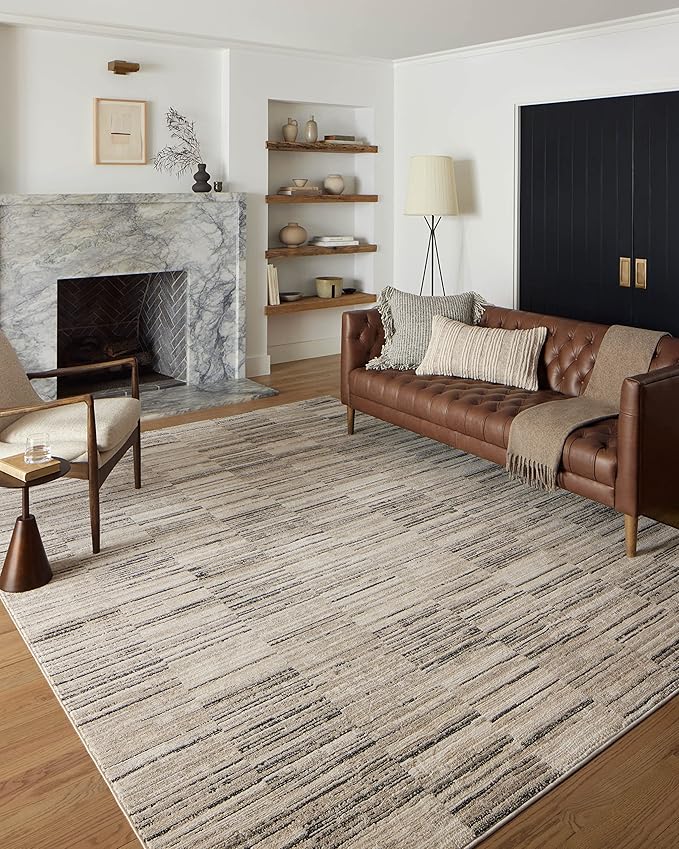 Loloi Darby Collection DAR-01 Charcoal/Sand 4'-0" x 6'-0" Accent Rug
