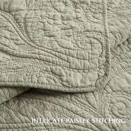 EVERGRACE 100% Cotton Paisley Quilt Set, King Size 3 Piece Set – Prewashed Lightweight Bedspread with 2 Shams, Soft & Breathable Matelasse Coverlet for All-Season Comfort, Light Sage Green