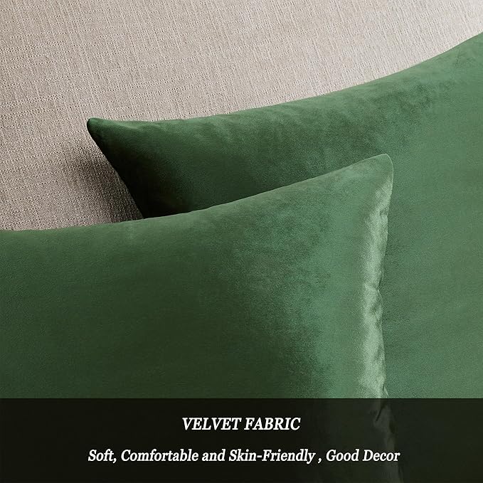 GIGIZAZA Pack of 2 Throw Pillow Covers 26x26 Olive Green Velvet Decorative Pillows Couch Sofa Covers Bedroom Cojines para Sala