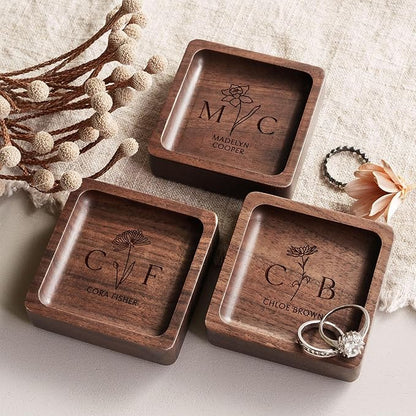 Walnut Wood Ring Holder (Customize), Engraved Jewelry Dish and Storage Tray, Personalized Gift for Her, Valentine’s Day Gift