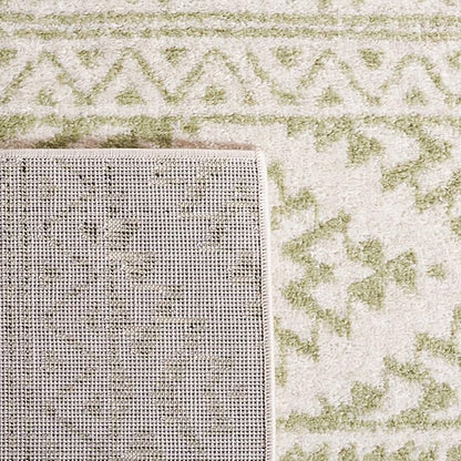 SAFAVIEH Tulum Collection Runner Rug - 2' x 8', Ivory & Sage, Moroccan Boho Tribal Design, Non-Shedding & Easy to Clean, Ideal for Living Room, Hallway, Foyer, Entryway, Bedroom (TUL272H)