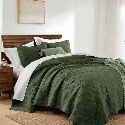 WDCOZY 100% Cotton King Size Quilt Set - Olive Green Pre-Washed Soft Lightweight Modern Bedspread, Farmhouse Country Rustic Coverlet, Textured Like Linen, Shabby Chic Gauze Bedding, 3 Pieces