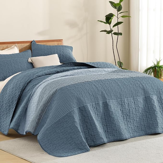 Litanika Quilt King Size Blue Linen, Stripe Patchwork Summer Bedspread Coverlet 3 Pieces, Soft Lightweight Microfiber Quilted Bedding Set for All Season(1 Quilt, 2 Pillowcases)