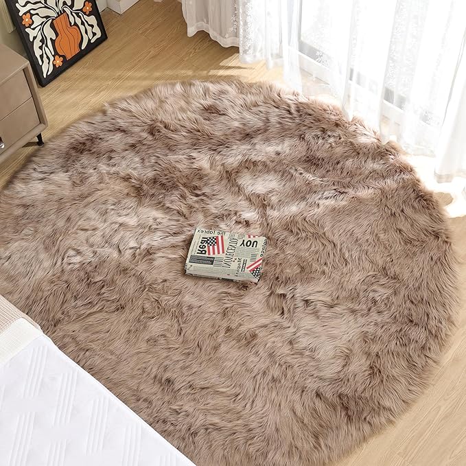 Beige Fuzzy Living Room Washable Area Rug 5ft Round Shag Faux Sheepskin Nursery Rug for Bedroom Teen Room Home Decor Soft Fluffy Circle Carpet