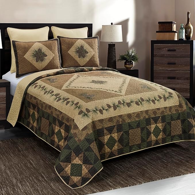 Donna Sharp Queen Polyester Bedding Set - 4 Piece - Antique Pine Lodge Quilt Set with Queen Quilt, Two Standard Pillow Shams and One Decorative Pillow - Machine Washable