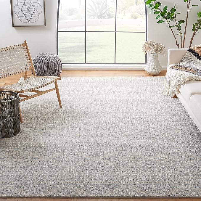 SAFAVIEH Area Rug 6x9 - Tulum Collection - Ivory & Light Grey, Moroccan Boho Tribal Design, Non-Shedding & Easy to Clean, Ideal for Living Room, Bedroom, Dining Space (TUL272G)