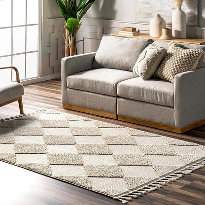 Nuloom Marissa Beige/Ivory, 6'7" x 9', Diamond, Tassel, Soft and Cozy, High Traffic, Stain Resistant, Easy Clean, Durable Area Rug for Bedroom, Living Room, Dining Space, Den, Foyer, Entryway