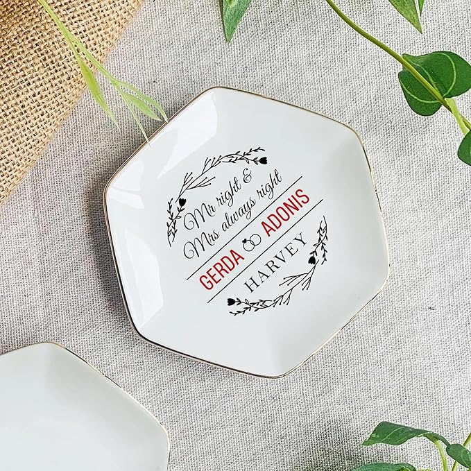 Custom Couple Jewelry Tray Wedding Gifts for Bride and Groom, Personalized Mr and Mrs Ring Dish, Engagement Ceramic Ring Holder, Newlywed Trinket Plate, Gift for Romantic Anniversary