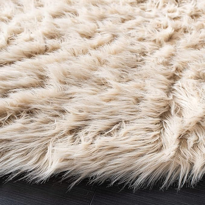 SAFAVIEH Faux Sheep Skin Collection Area Rug - 6' Round, Beige, Silken Glam Design, Non-Shedding & Easy Care, 2.35-inch Thick Ideal for High Traffic Areas in Living Room, Bedroom (FSS235K)