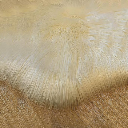 LAMBZY High Pile Super Soft Faux Sheepskin Rug (4'x6', Cream)