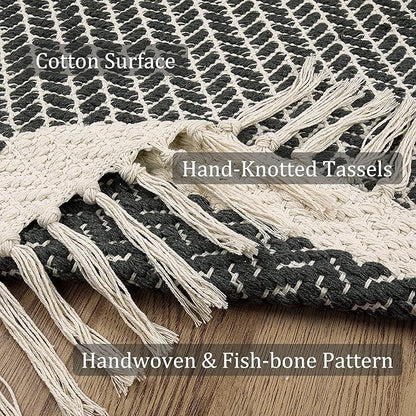 Lahome Boho Kitchen Runner, 2'6''x8 Entryway Rug Lightweight Runners for Hallway Washable Runner Rug with Tassels, Farmhouse Grey Rugs Non Shedding Carpet for Bathroom Foyer